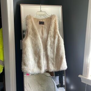 Faux Fur Vest l Medium